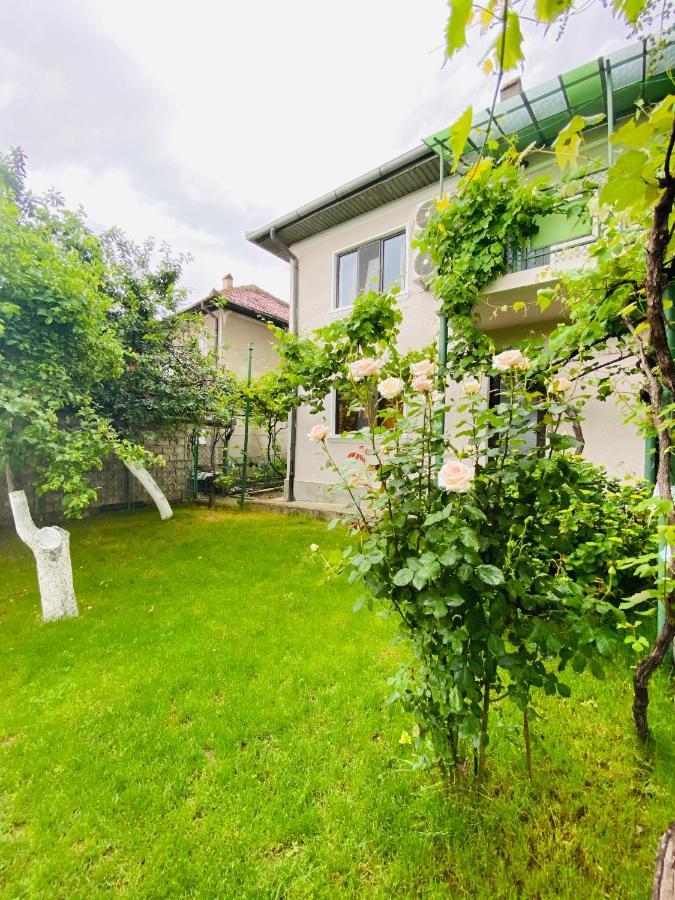 Holiday Home Esku Оршова Экстерьер фото